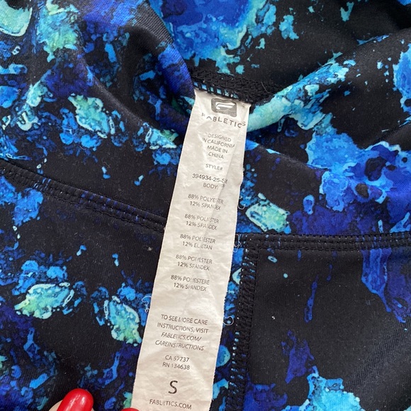 FABLETICS blue lava print pant leggings black long stretch - Picture 4 of 4